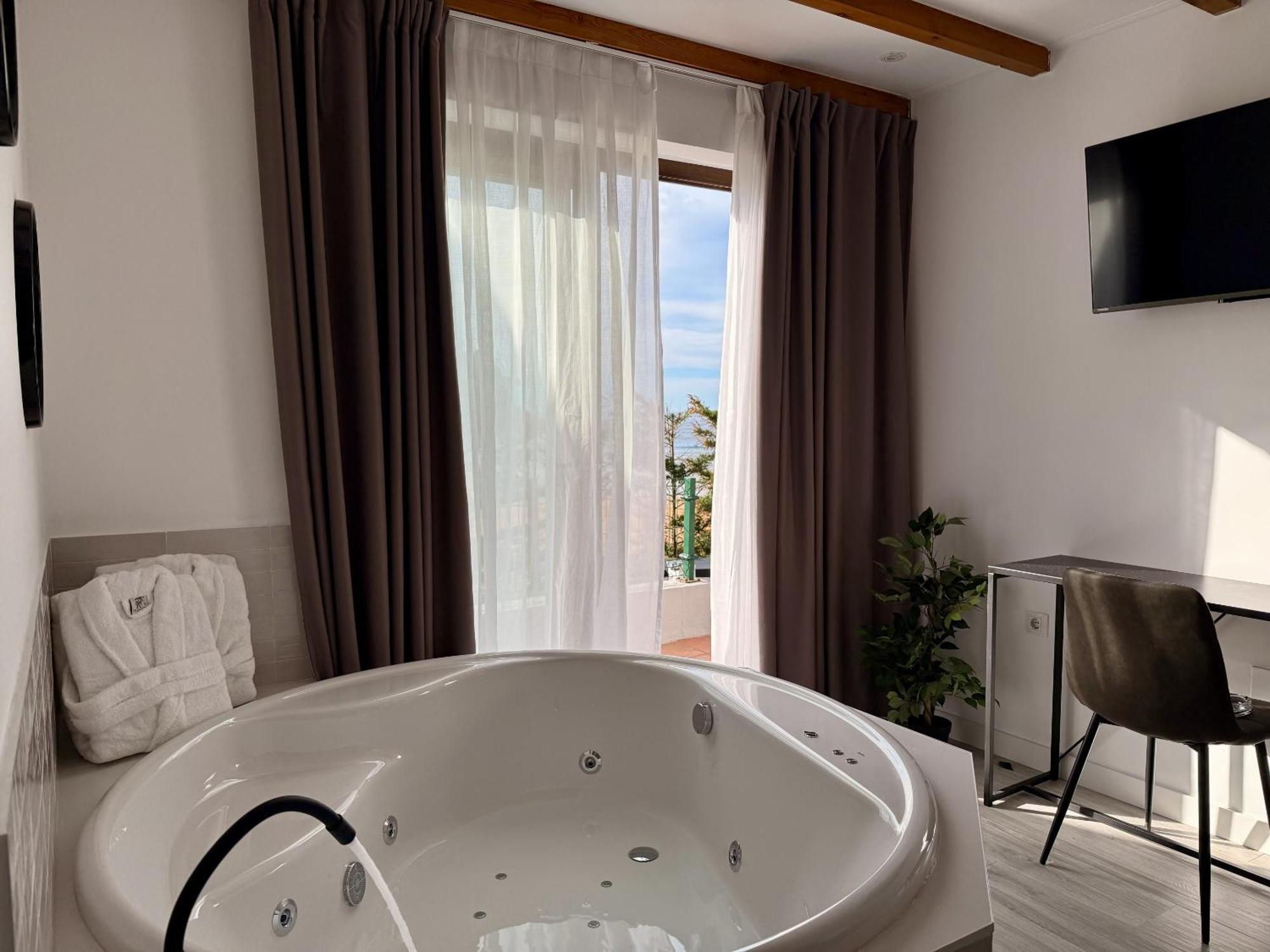 Hotel Sanmar Cóbreces エクステリア 写真
